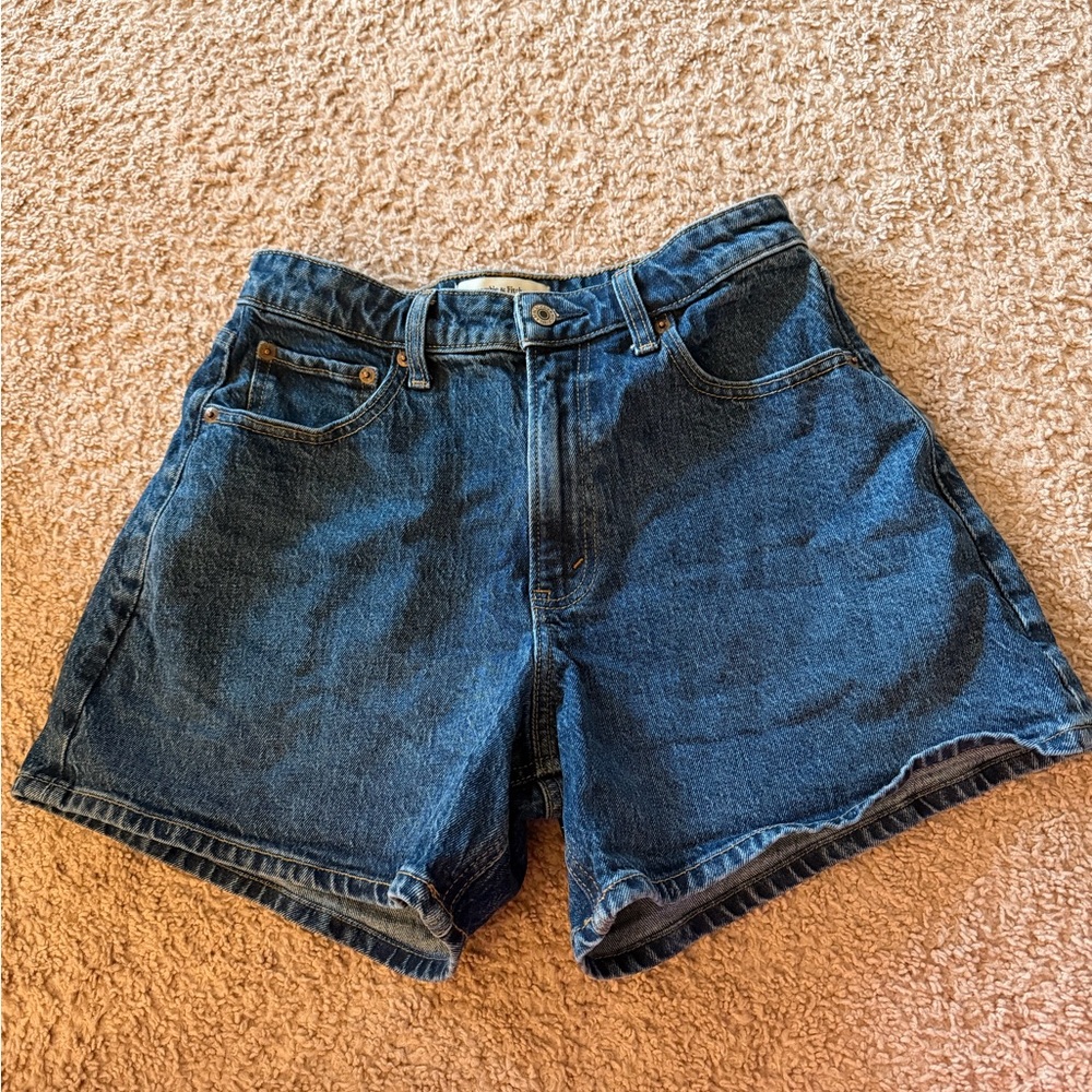 Abercrombie & Fitch women’s high rise dad shorts.